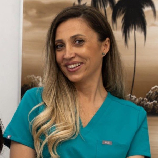 Dana  Ciuraru
